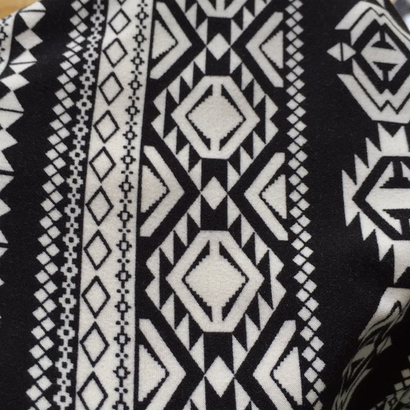 Supersoft superstretchy Vertical pattern flare leg - Picture 4 of 8